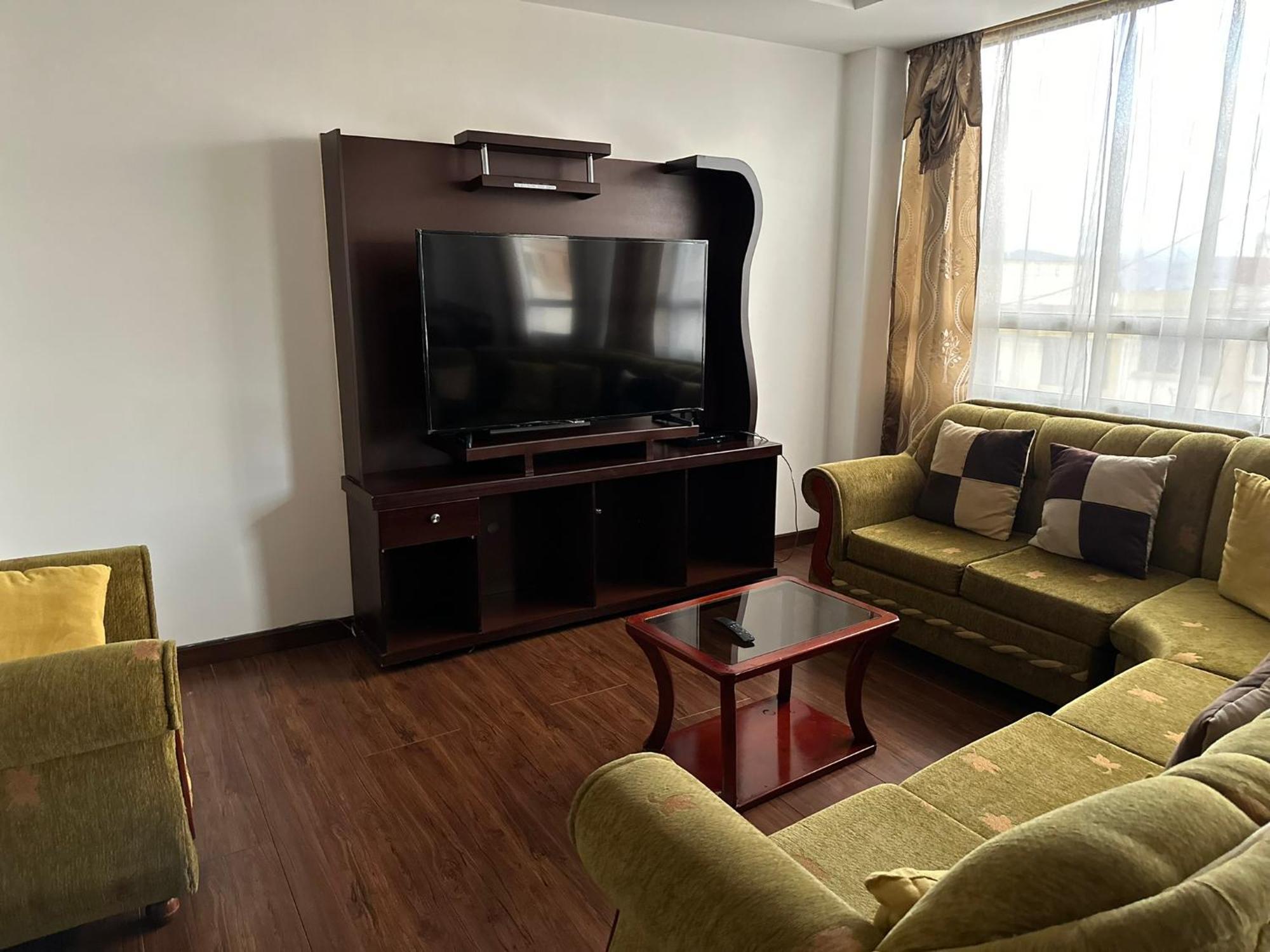 Instant Hotel - Departamento En Ambato Bagian luar foto