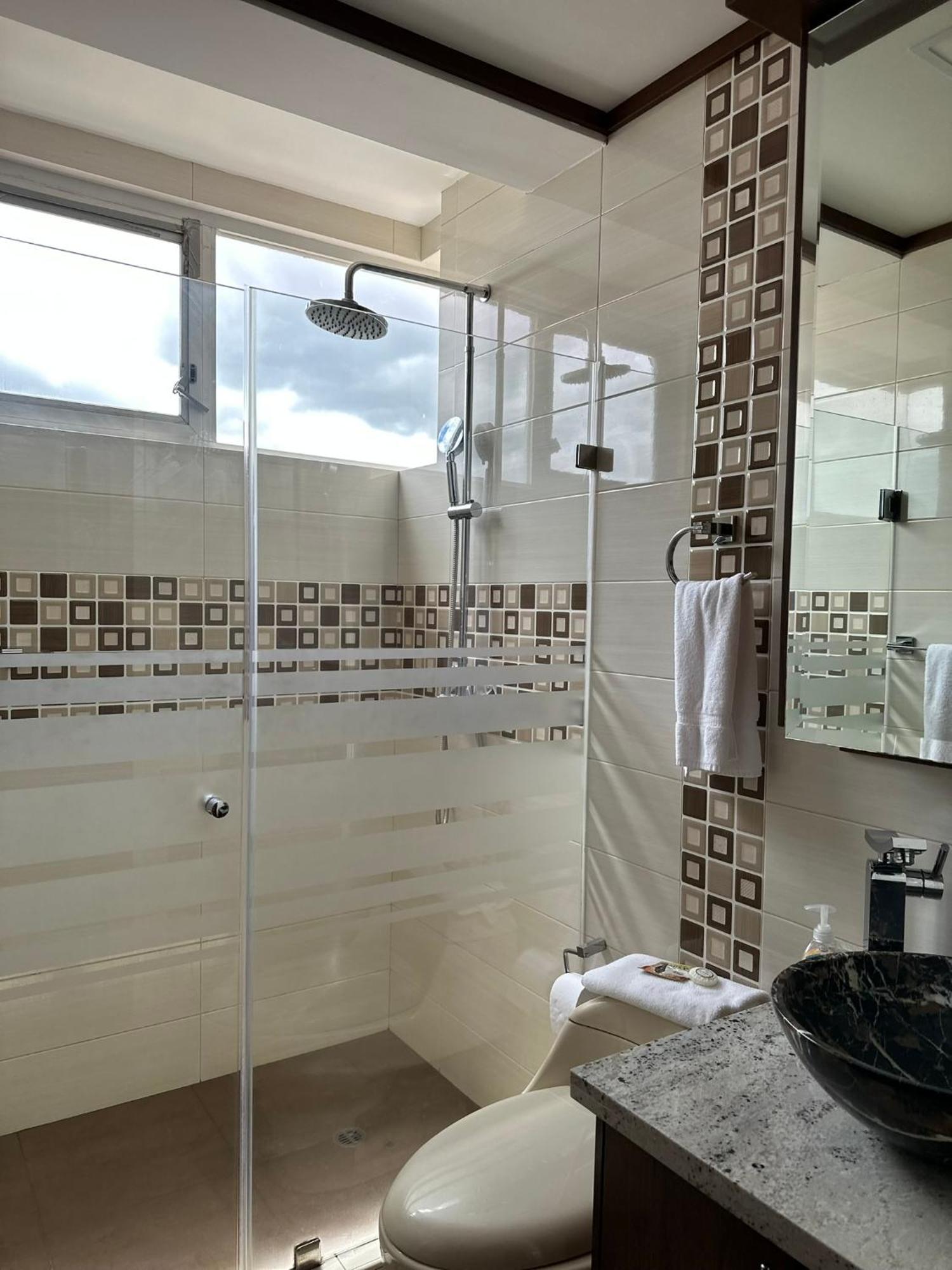 Instant Hotel - Departamento En Ambato Bagian luar foto
