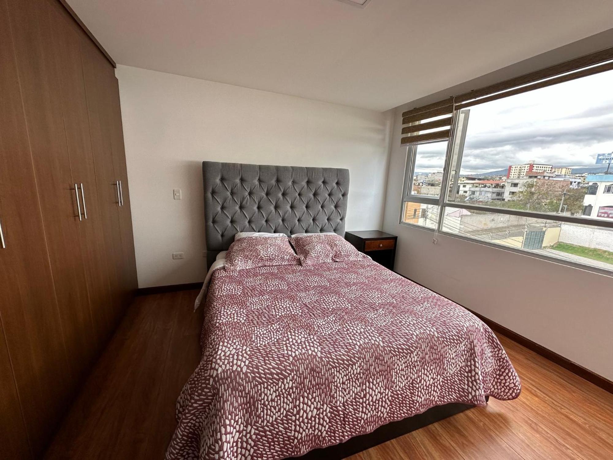 Instant Hotel - Departamento En Ambato Bagian luar foto